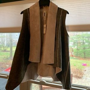 Anthropologie Amani Sherpa Vest, Size M